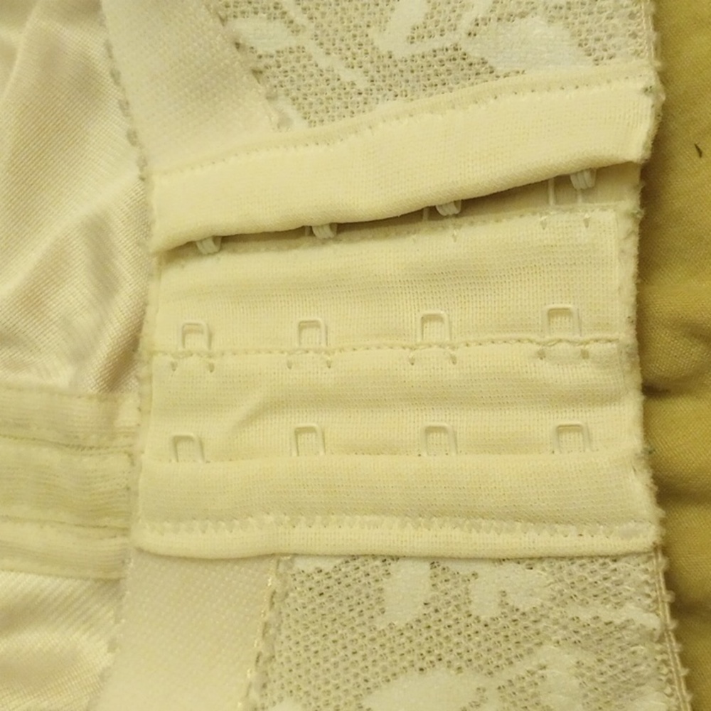 Bra - Picture 4 of 4